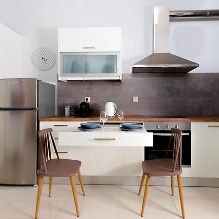 Twin Lofts Ταξιαρχών, A Kalamatastay Property Exteriör bild